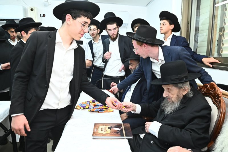 שוקי לרר