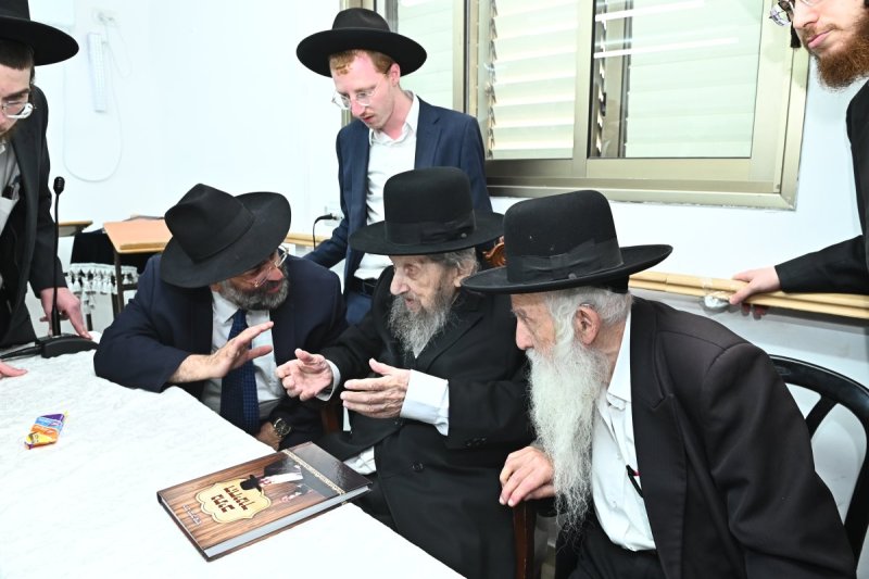 שוקי לרר