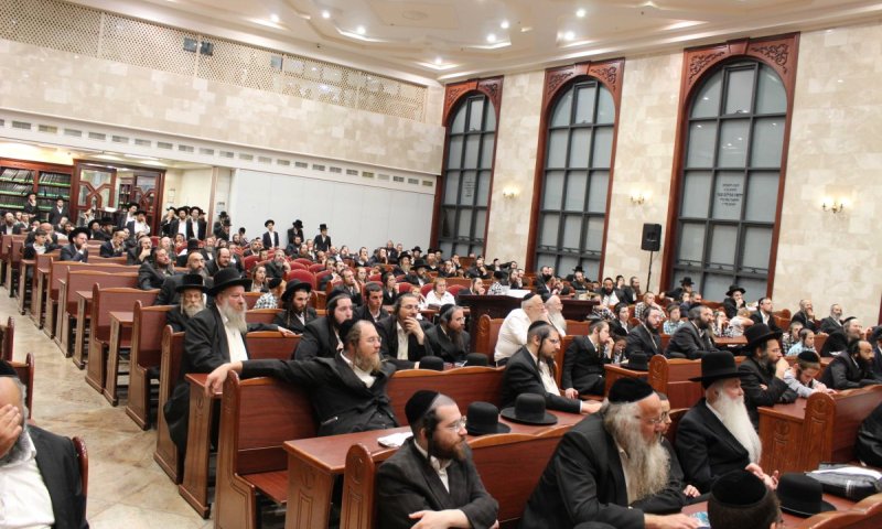 ככלות השבעה: עצרות מספד והתעוררות לזכרו של הילד משה גלינסקי ז"ל
