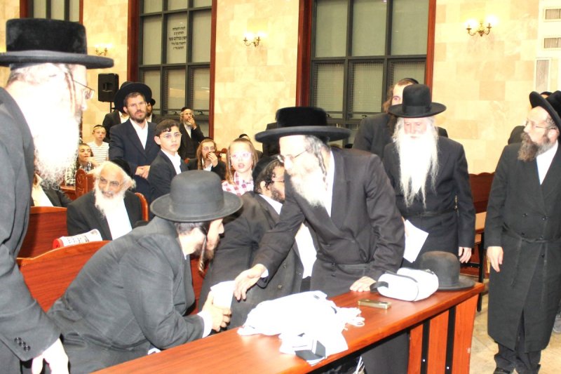 באדיבות המצלם