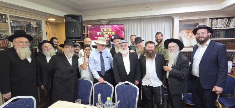 באדיבות המצלם