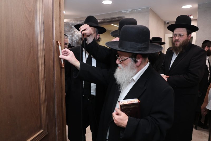 נועם אליהו