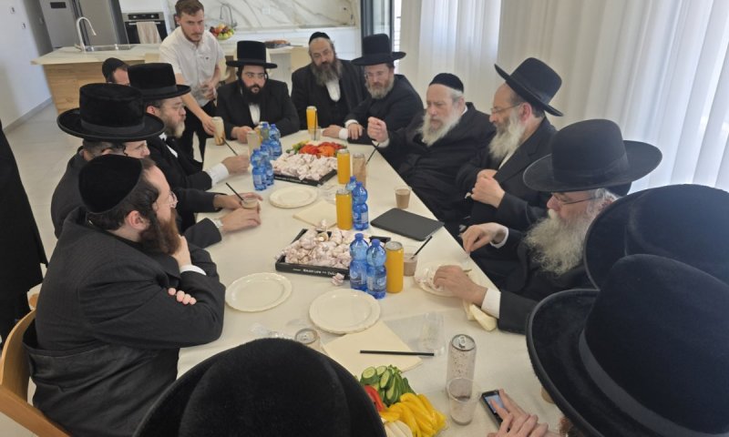 סיעת אגודת ישראל בעיריית בני ברק קיימה סיור מיוחד ב'מתחם הסופרים'