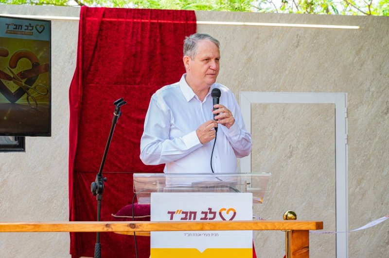 באדיבות המצלם