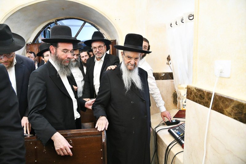 ארי קופרשטוק