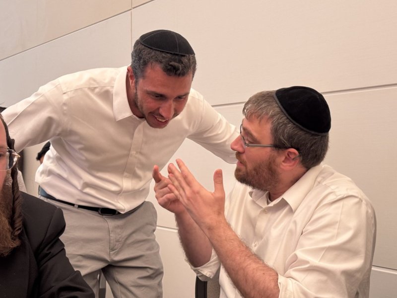 אשר רוט