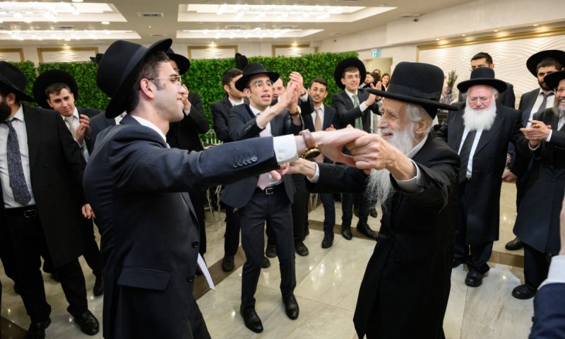 דבר נאה ומתקבל: שמחת אירוסי נכד חבר המועצת