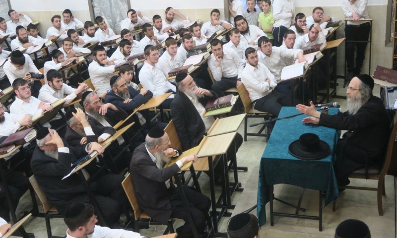 המשפיע ר' מיילך בידרמן חיזק את ישיבת 'רנה של תורה' בכרמיאל