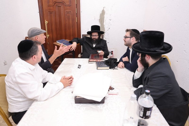נועם אליהו