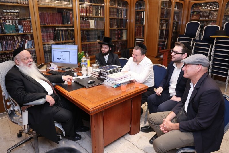 נועם אליהו