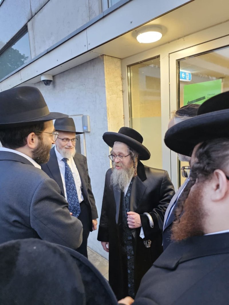 משה קאהן ומ.א. נוימן