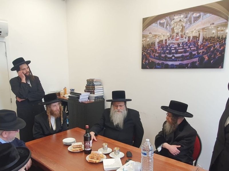 משה קאהן ומ.א. נוימן