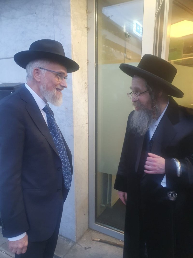 משה קאהן ומ.א. נוימן