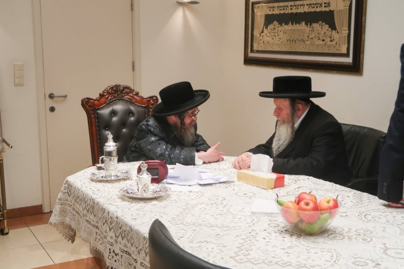משה קאהן ומ.א. נוימן