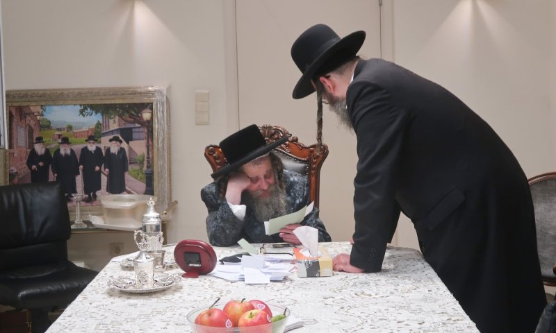 מסע הקודש: האדמו"ר מקרעטשניף סיגעט ביקר באנטוורפן
