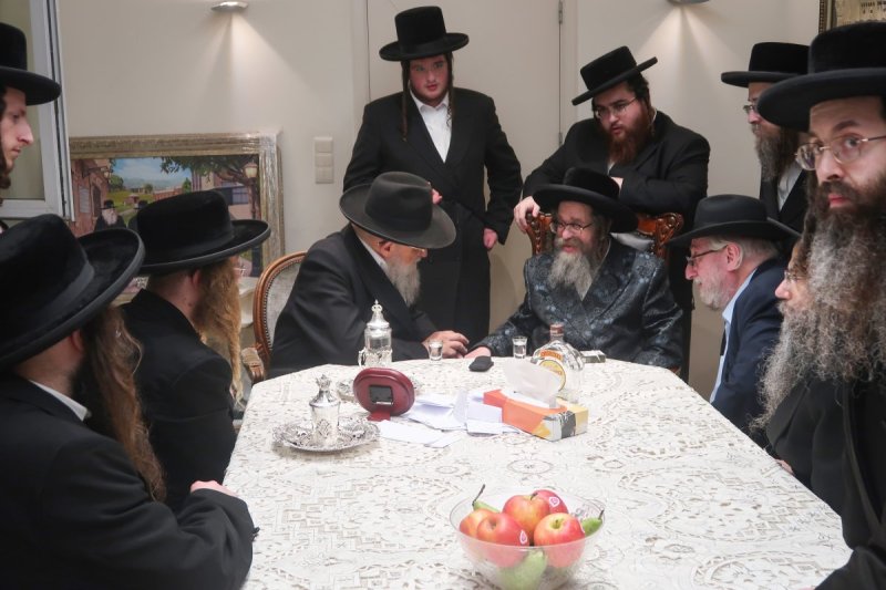 משה קאהן ומ.א. נוימן