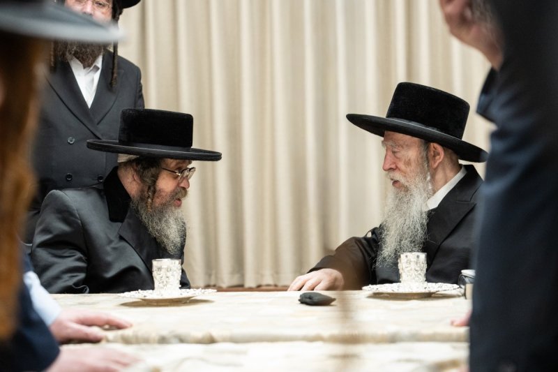 משה קאהן ומ.א. נוימן