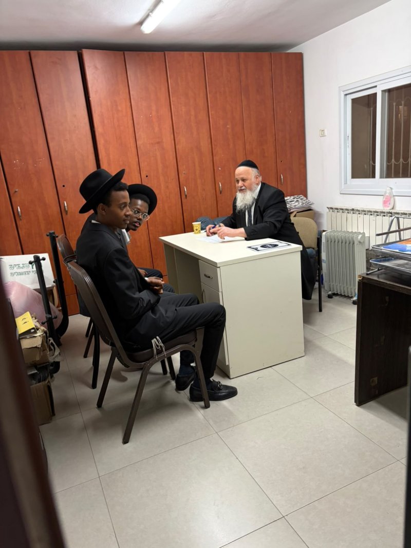 באדיבות המצלם