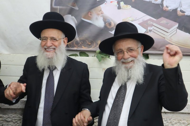 באדיבות המצלם