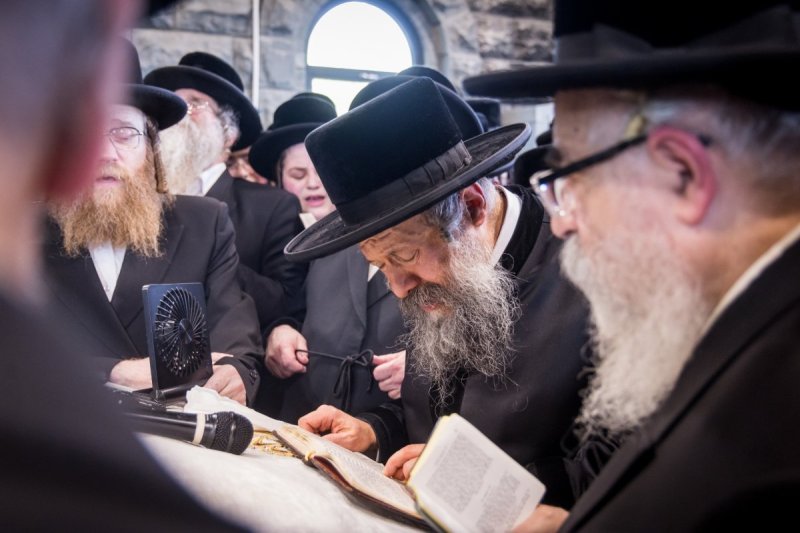 אחים לאנטשעווסקי