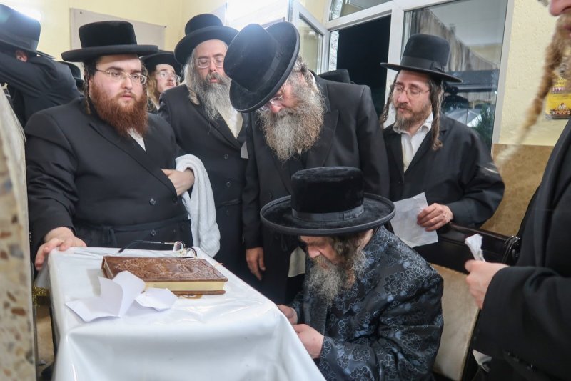 מ.א נוימן