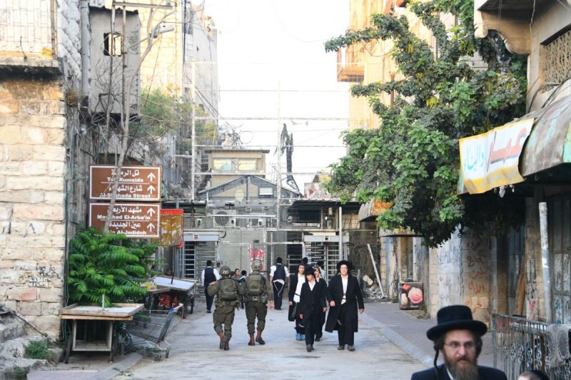 ארי קופרשטוק