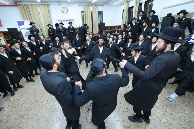 שמואל עמית