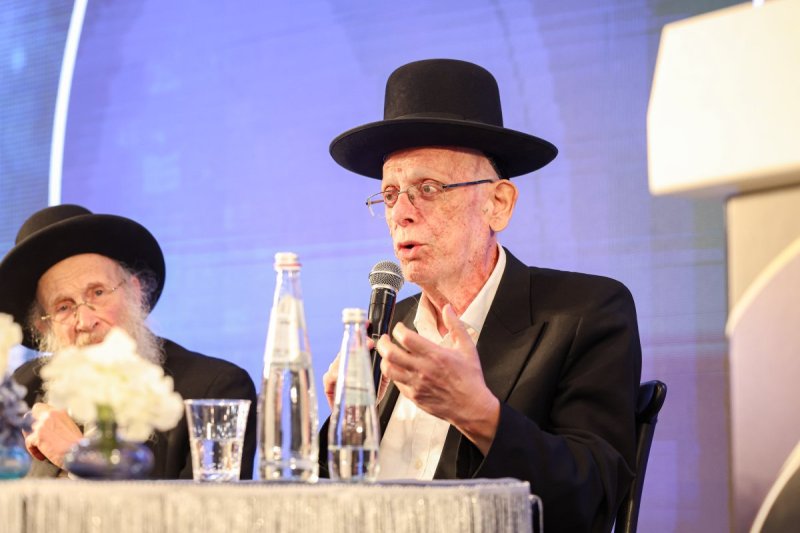 א. אייזנבאך