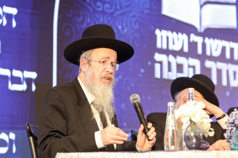 א. אייזנבאך