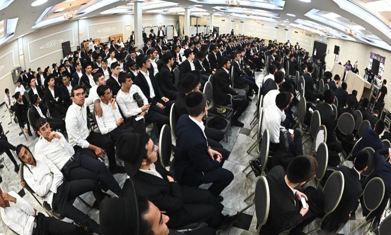 מעמד הכנה רב רושם לבני הישיבות בבני ברק העולים לישיבות גדולות