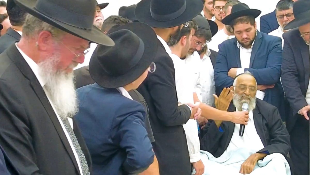 באדיבות המצלם
