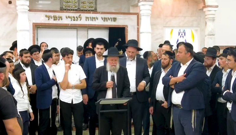 באדיבות המצלם