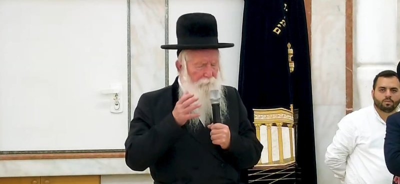 באדיבות המצלם