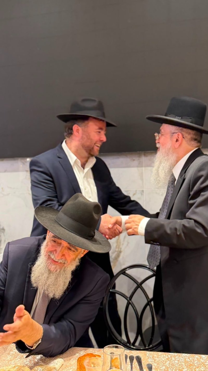 באדיבות המצלם
