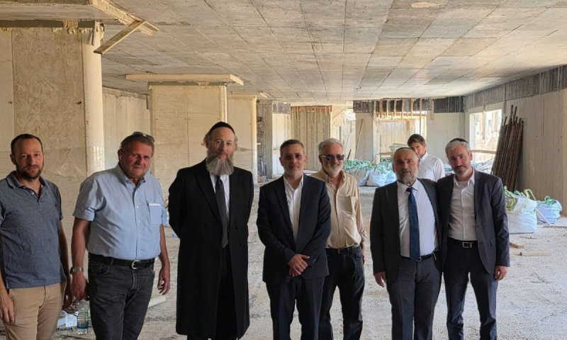 משלחת חברי כנסת סיירה בהר הזיתים ובמרכז מבקרים ביוזמת הוועד להגנת ההר 