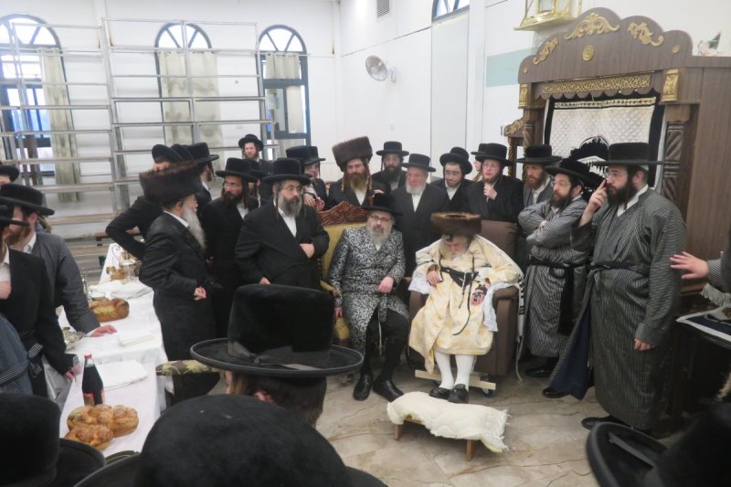 באדיבות המצלם