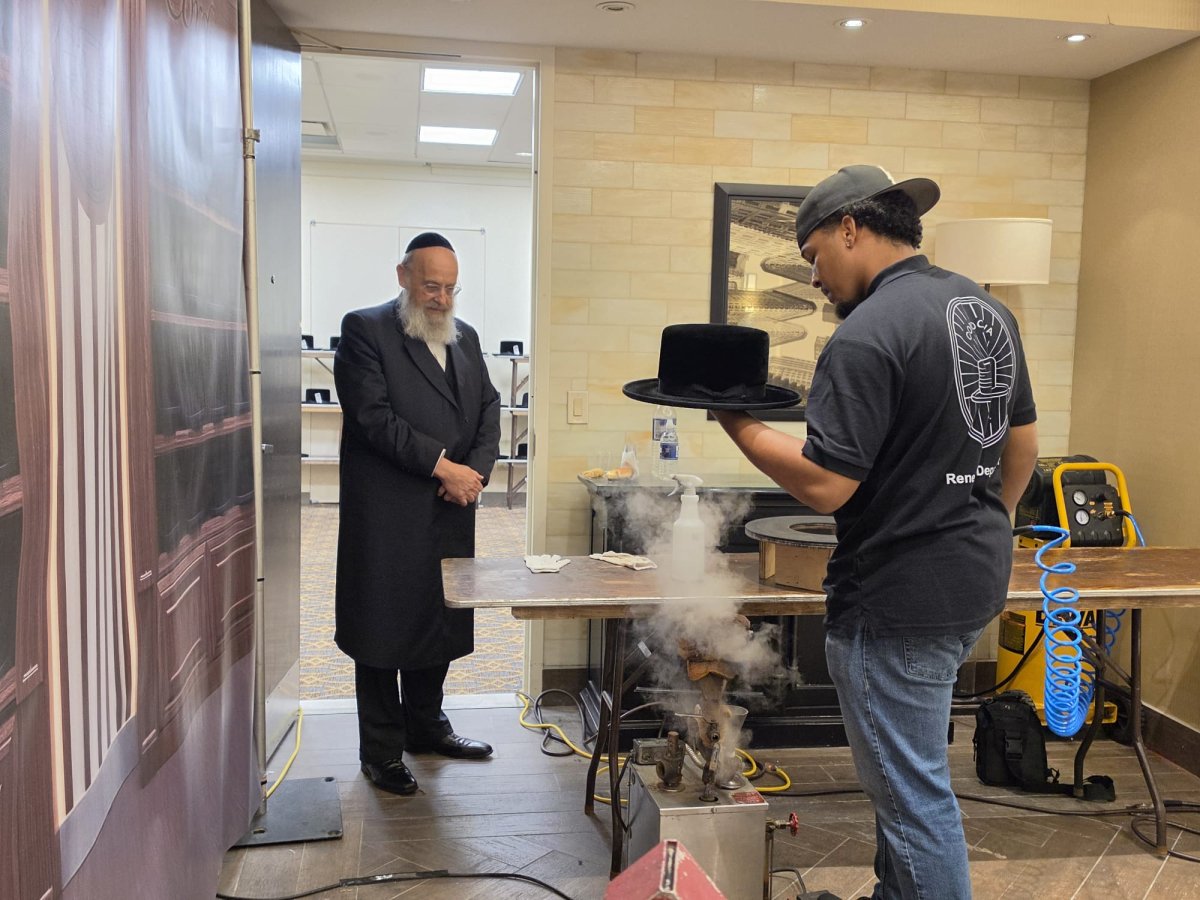 באדיבות המצלם