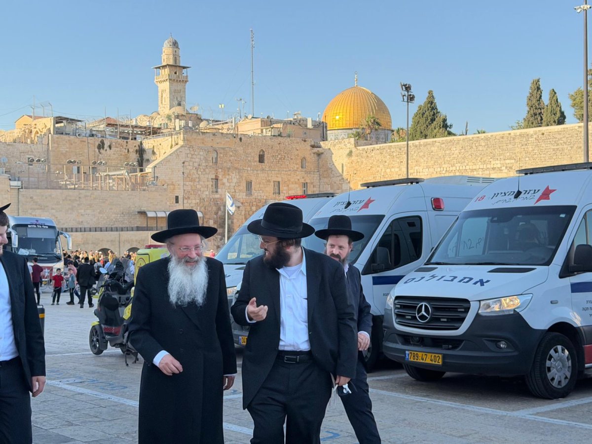 באדיבות המצלם
