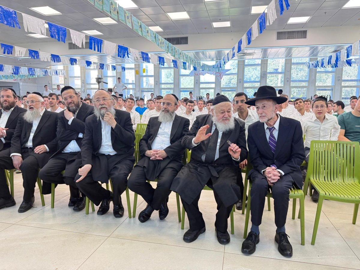 באדיבות המצלם