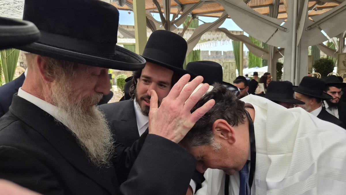 באדיבות המצלם
