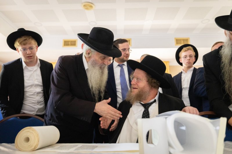 דניאל נפוסי