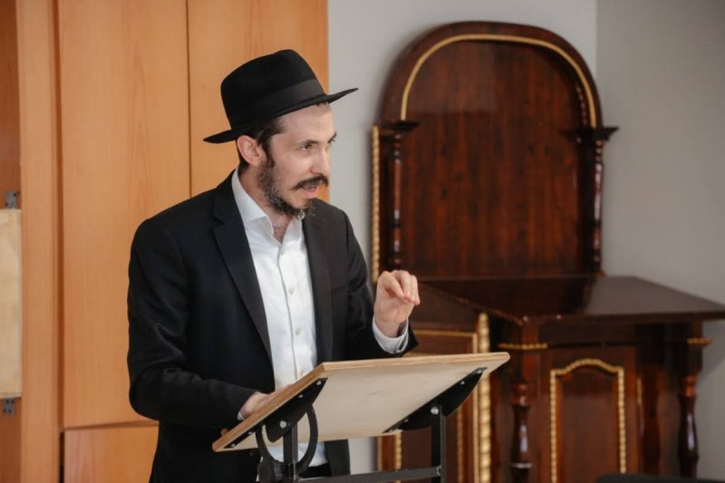 לוי נאזרוב