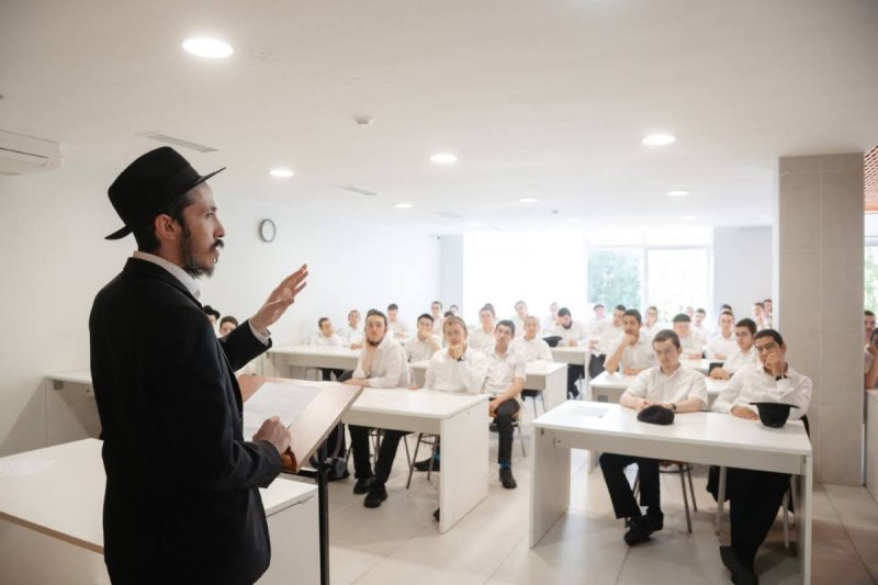 לוי נאזרוב