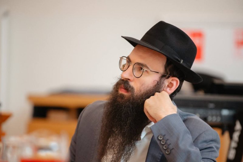 לוי נאזרוב