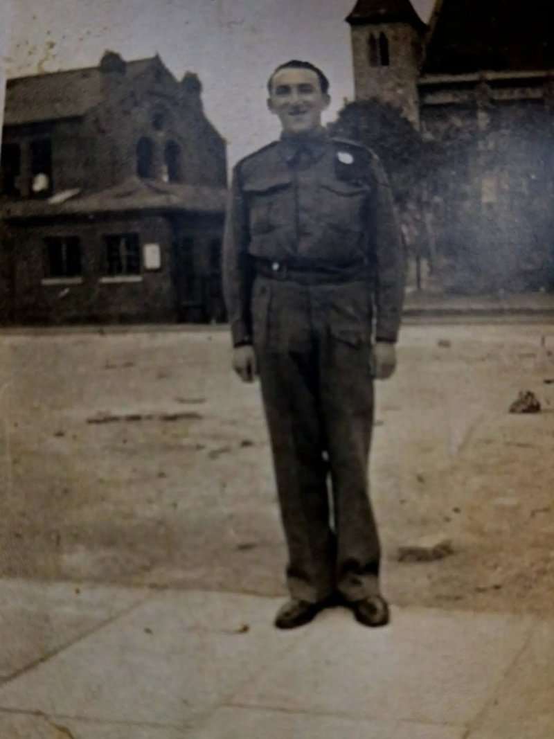 (The Association of Jewish Ex-Servicemen and Women (AJEX