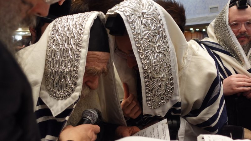 אנשיל בעק וא.מ.ש