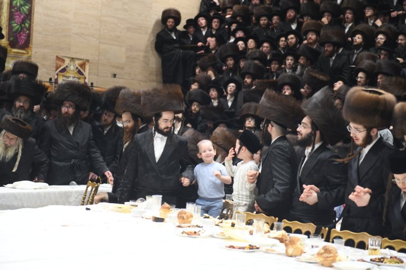אנשיל בעק וא.מ.ש