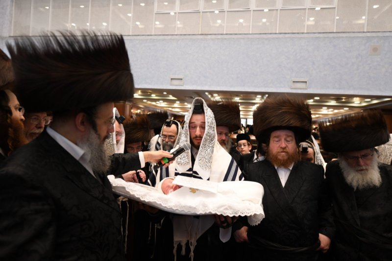 אנשיל בעק וא.מ.ש