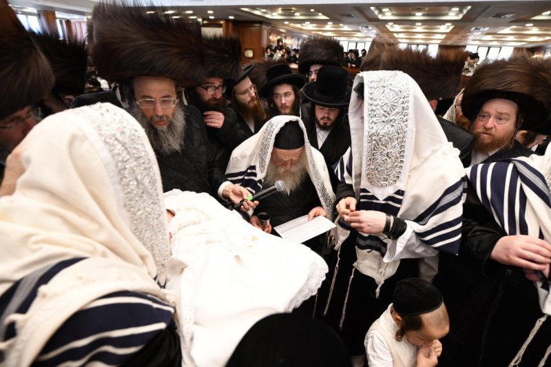 אנשיל בעק וא.מ.ש