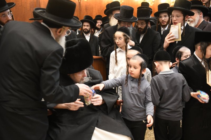 אנשיל בעק וא.מ.ש